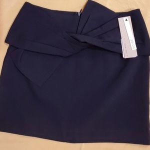 DO+BE mini skirt. Black size small NWT